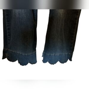 Laurie Felt Crop Flare Daisy Denim With Scalloped Hem